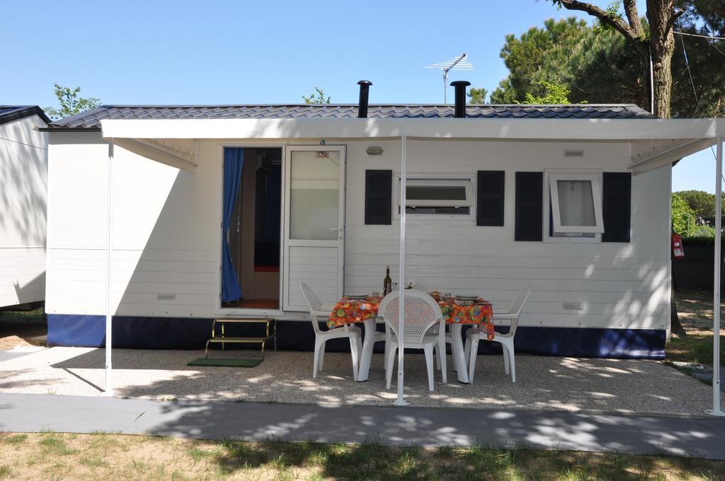 Camping Parco Capraro 리도 디 예솔로 객실 사진